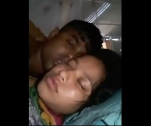 assamais Couple baise dans a..