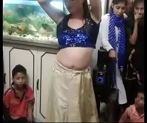 गर्म सेक्सी भारतीय लड़की dance..